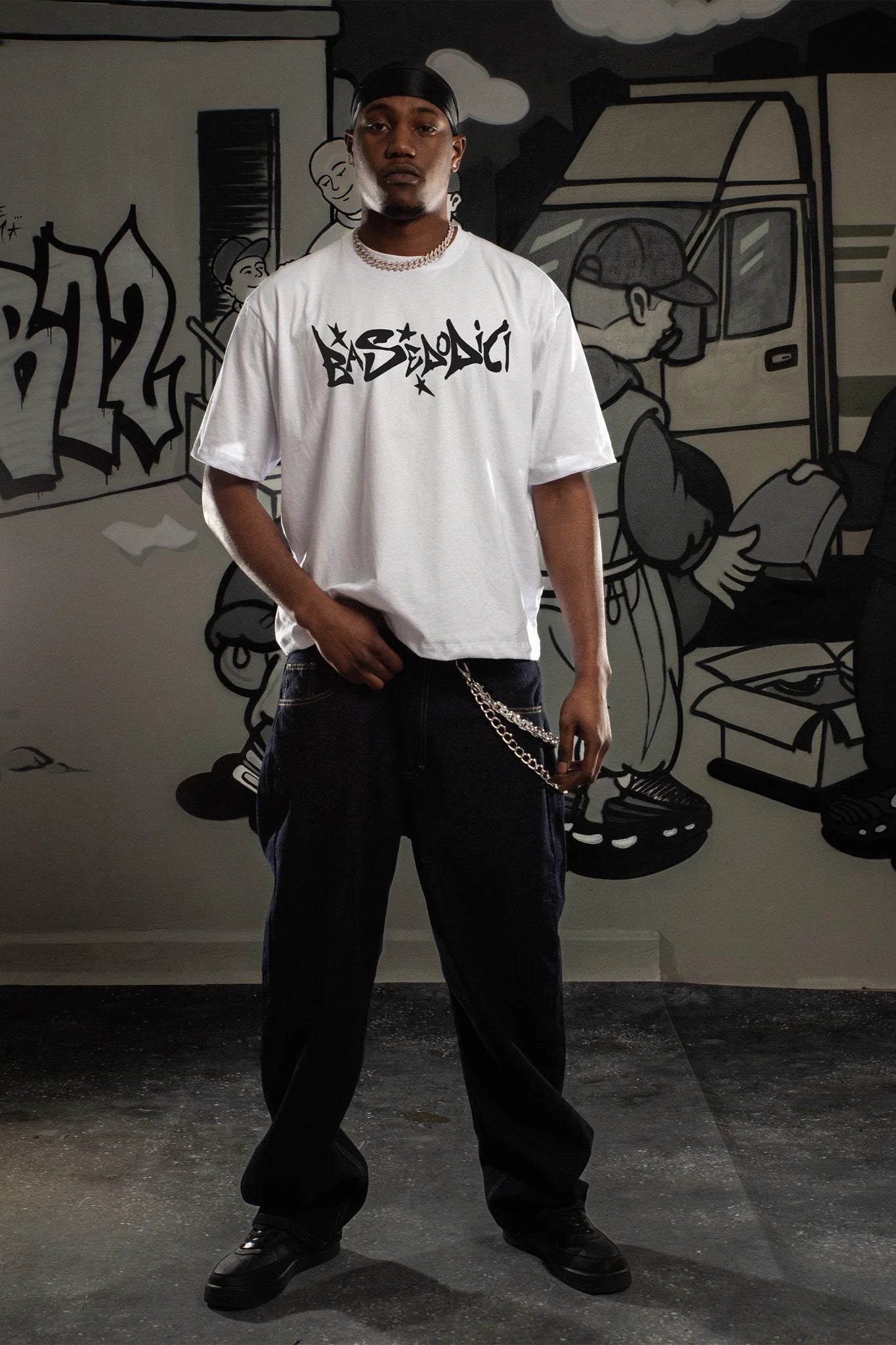 T-Shirt “THEICON” Graffiti White