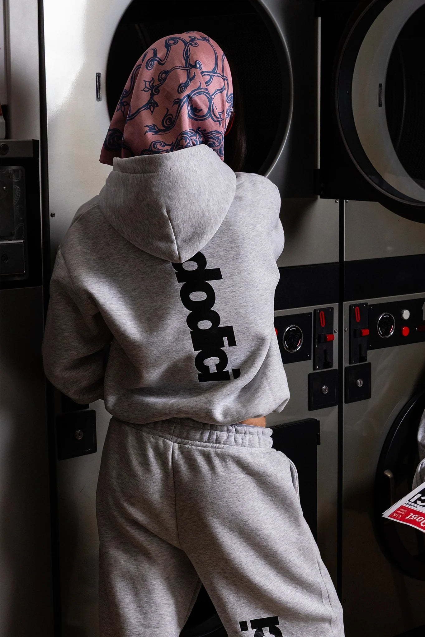 Hoodie "COMFY" Vertical Logo AshGrey/Black