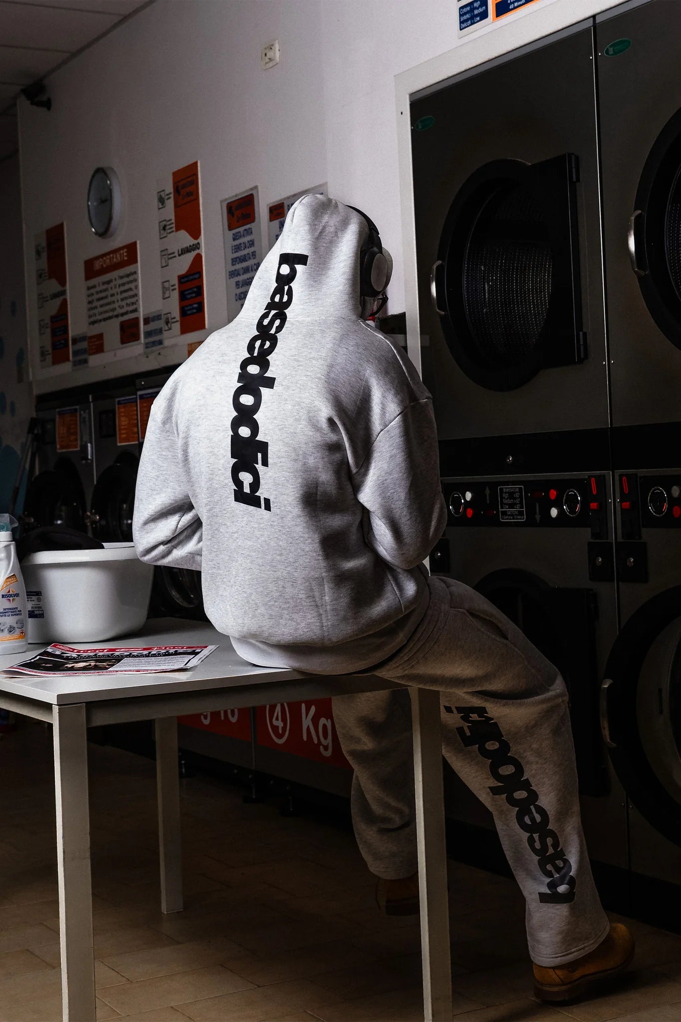 Hoodie "COMFY" Vertical Logo AshGrey/Black