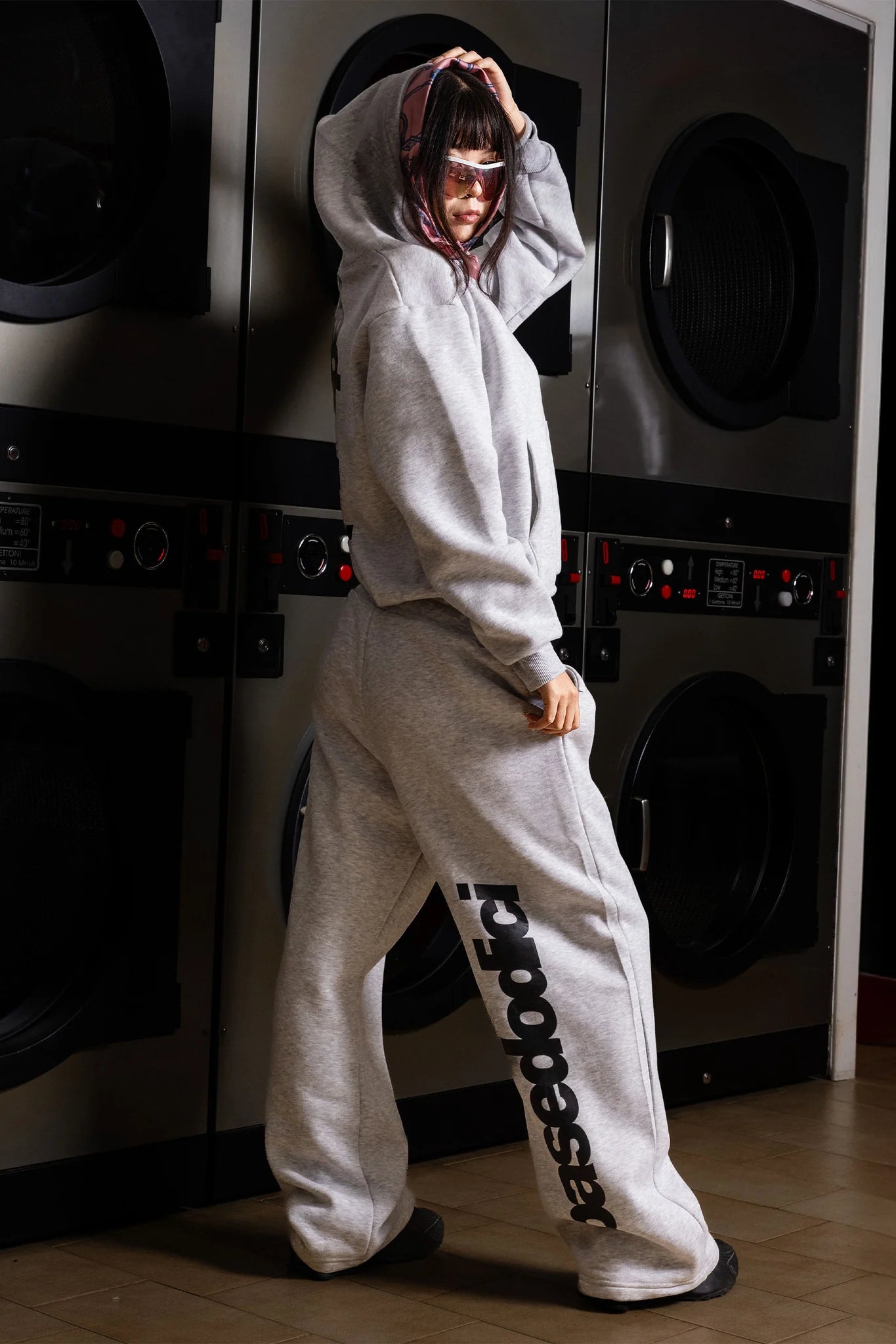 Hoodie "COMFY" Vertical Logo AshGrey/Black