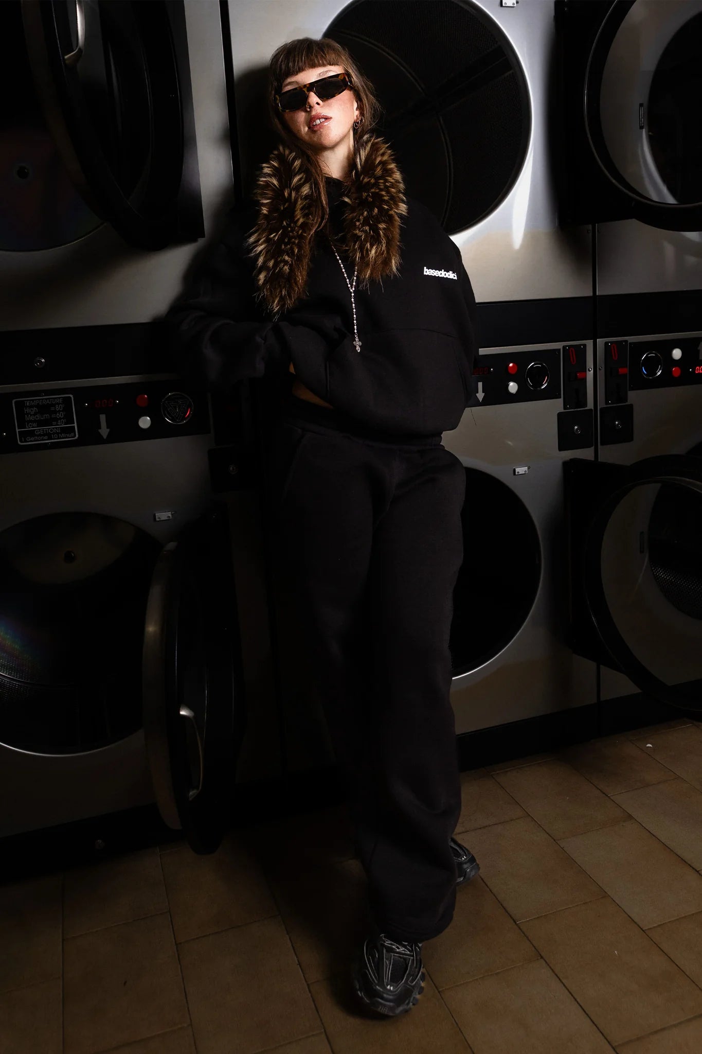 Hoodie "COMFY" Vertical Logo Black/White